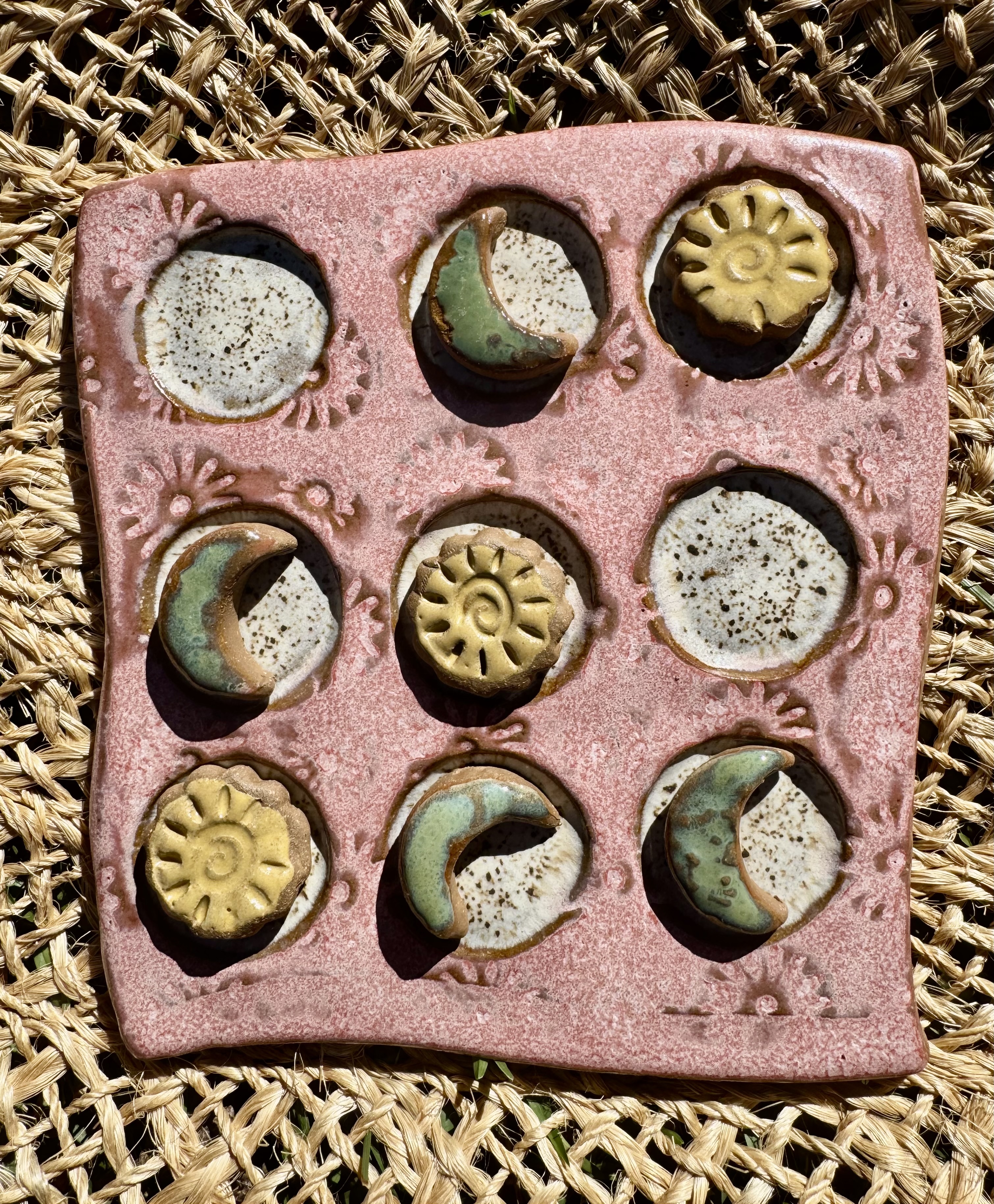 Create a Tic Tac Toe Game - hand building in clay for Beginners sample